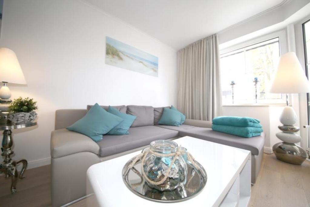 Ferienwohnung Strandallee 200 تيميندورفير ستراند المظهر الخارجي الصورة